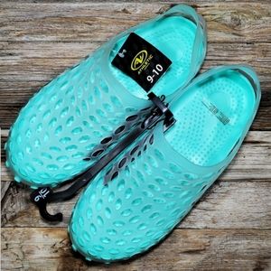 Athletic Wear Caged Beach River Water Shoe Clogs